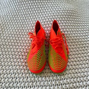 PREDATOR EDGE.1 FIRM GROUND SOCCER CLEATS